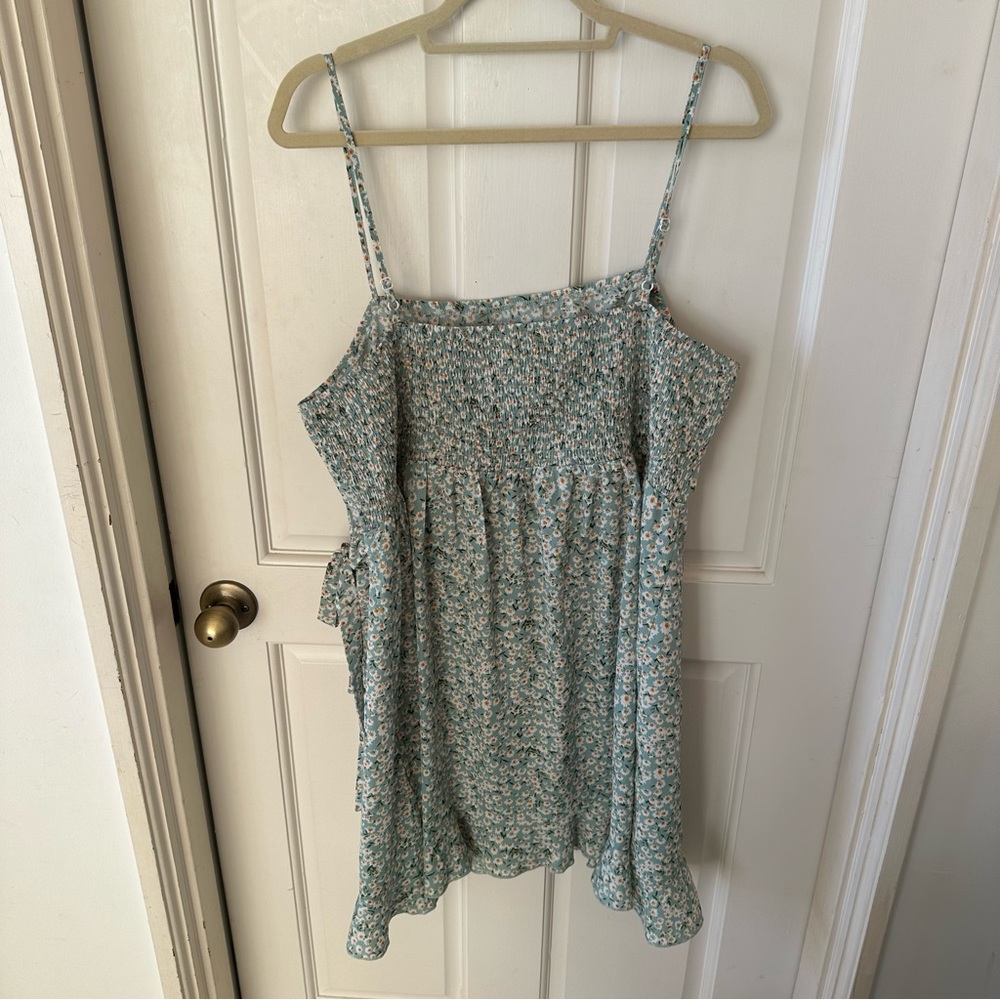 Perfect Sundress - Picture 2 of 4